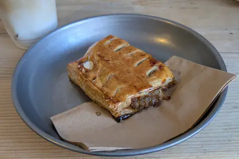 Glen Bakers photo 3
